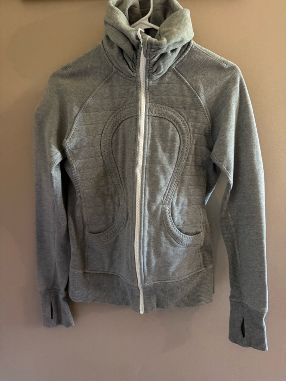 Lululemon Grey Zip-Up Athletic Sweatshirt Jacket sz 6